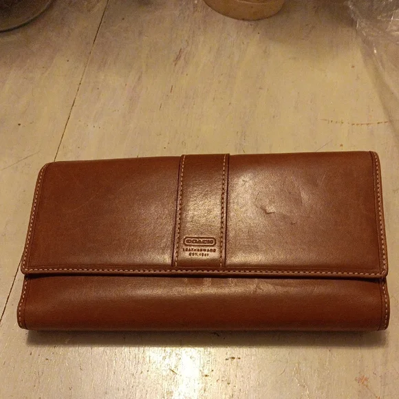 Coach Tan Leather Wallet - Picture 1 of 11
